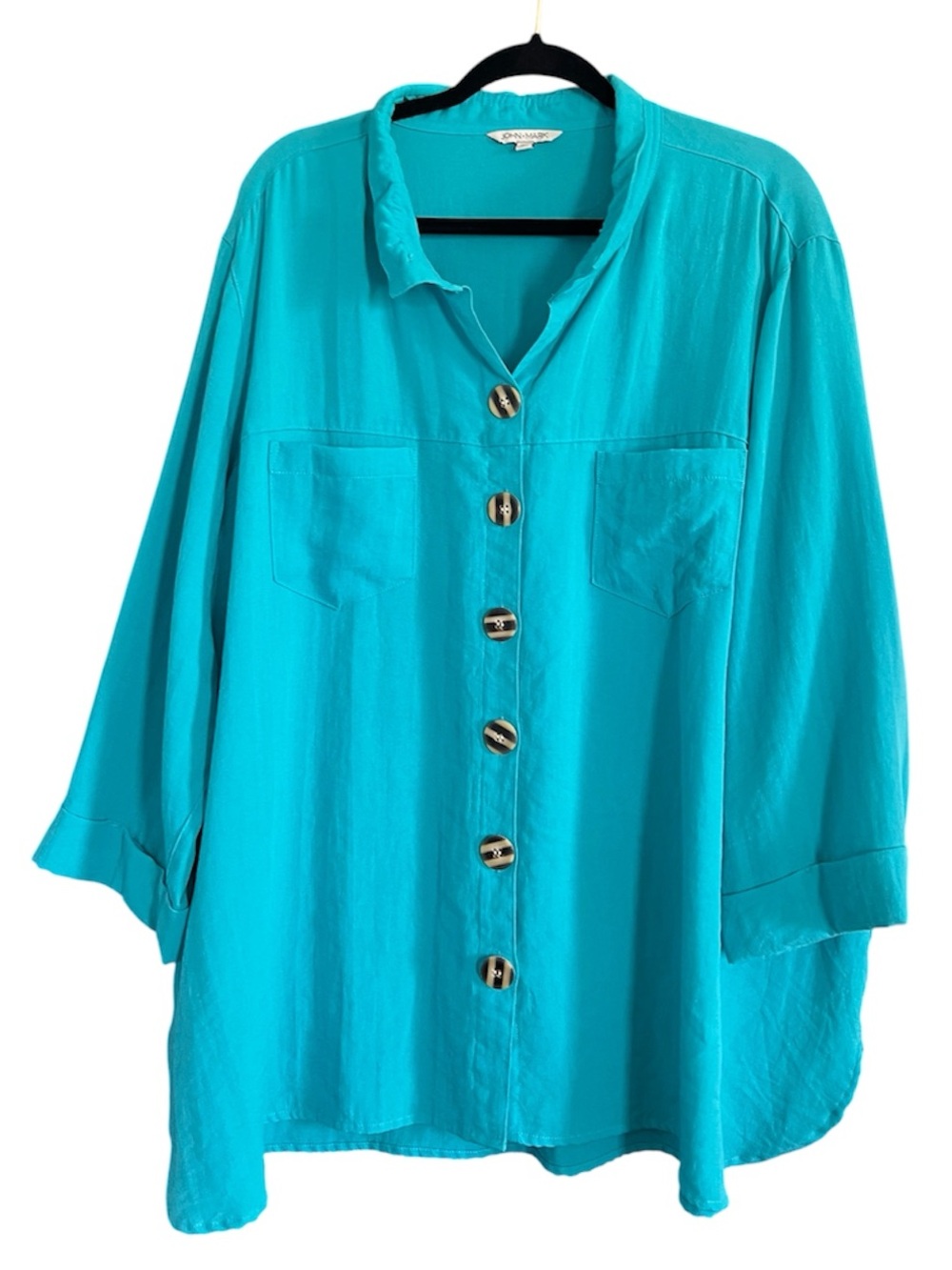 John Mark Women’s Button Down Top in Blue size 1X